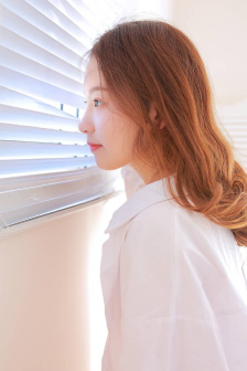 女生是不是都抠过自己的